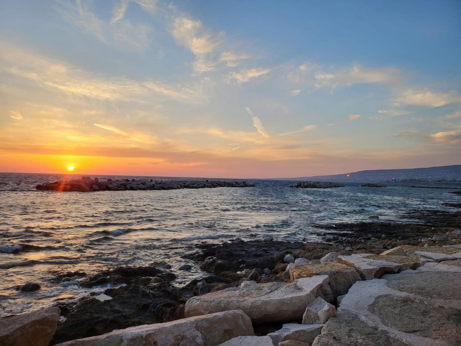 Queen Anna'S Dream 1 Bedroom Apartment Paphos 外观 照片
